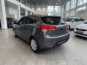 Kia Rio, 2015г, передний привод, автомат