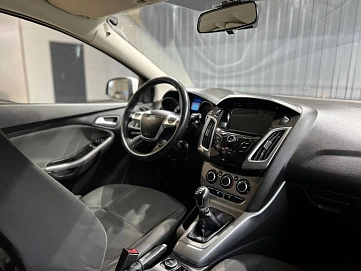 Ford Focus, 2013г, передний привод, механика