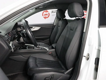 Audi A4, 2021г., передний привод, робот