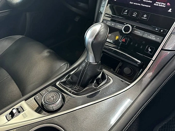 Infiniti Q50, 2016г, задний привод, автомат