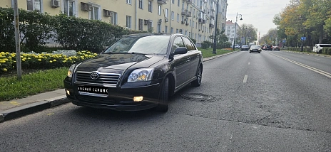 Toyota Avensis, 2004г, передний привод, автомат
