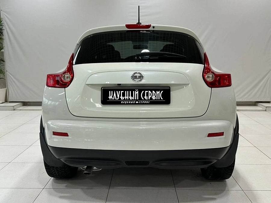Nissan Juke, 2010г., полный привод, вариатор