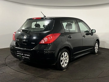 Nissan Tiida, 2010г, передний привод, механика