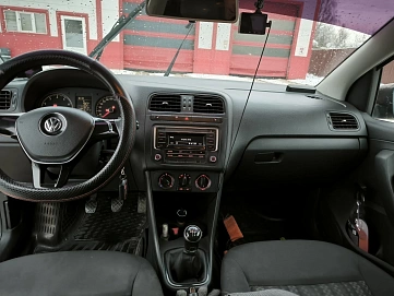 Volkswagen Polo, 2017г, передний привод, механика