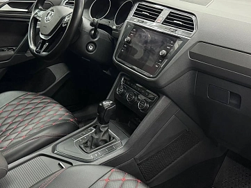 Volkswagen Tiguan, 2020г, полный привод, робот