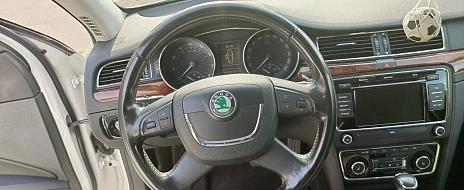 Skoda Superb, 2012г, передний привод, автомат
