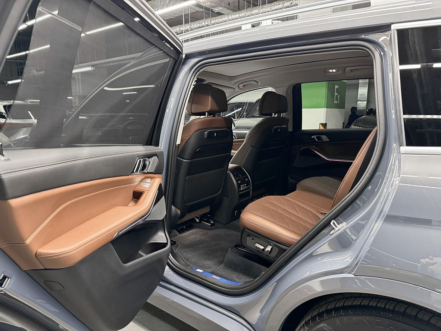 BMW X7, 2023г., полный привод, автомат
