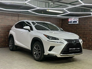 Lexus NX, 2018г, полный привод, вариатор