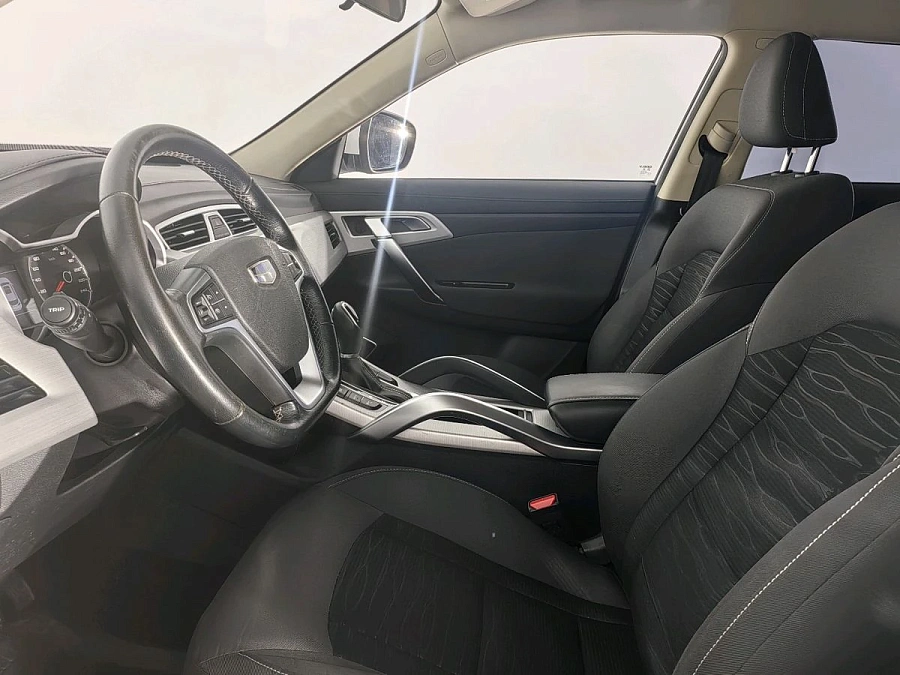 Geely Atlas, 2019г., передний привод, автомат