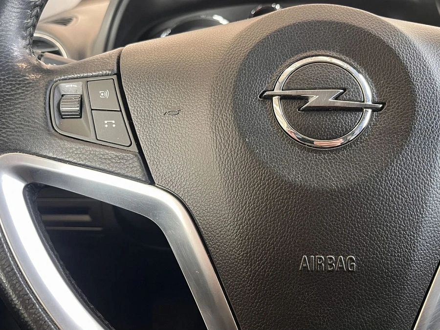 Opel Antara, 2013г., полный привод, автомат