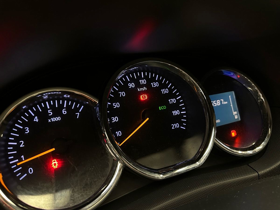 Renault Duster, 2017г., полный привод, механика