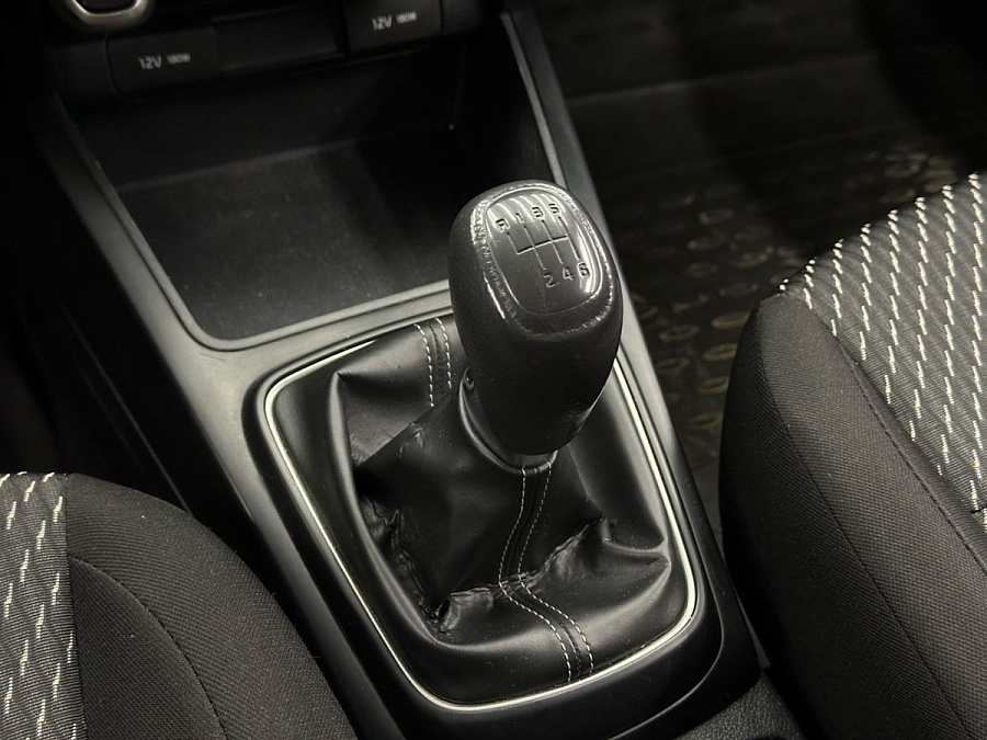 Kia Rio, 2018г., передний привод, механика