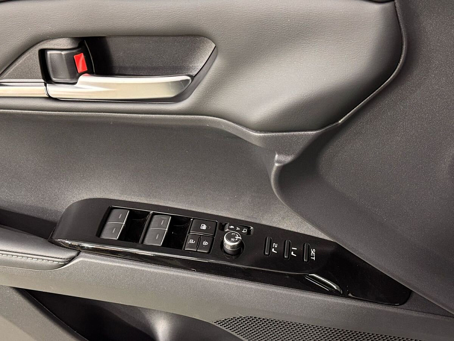 Toyota Camry, 2024г., передний привод, вариатор