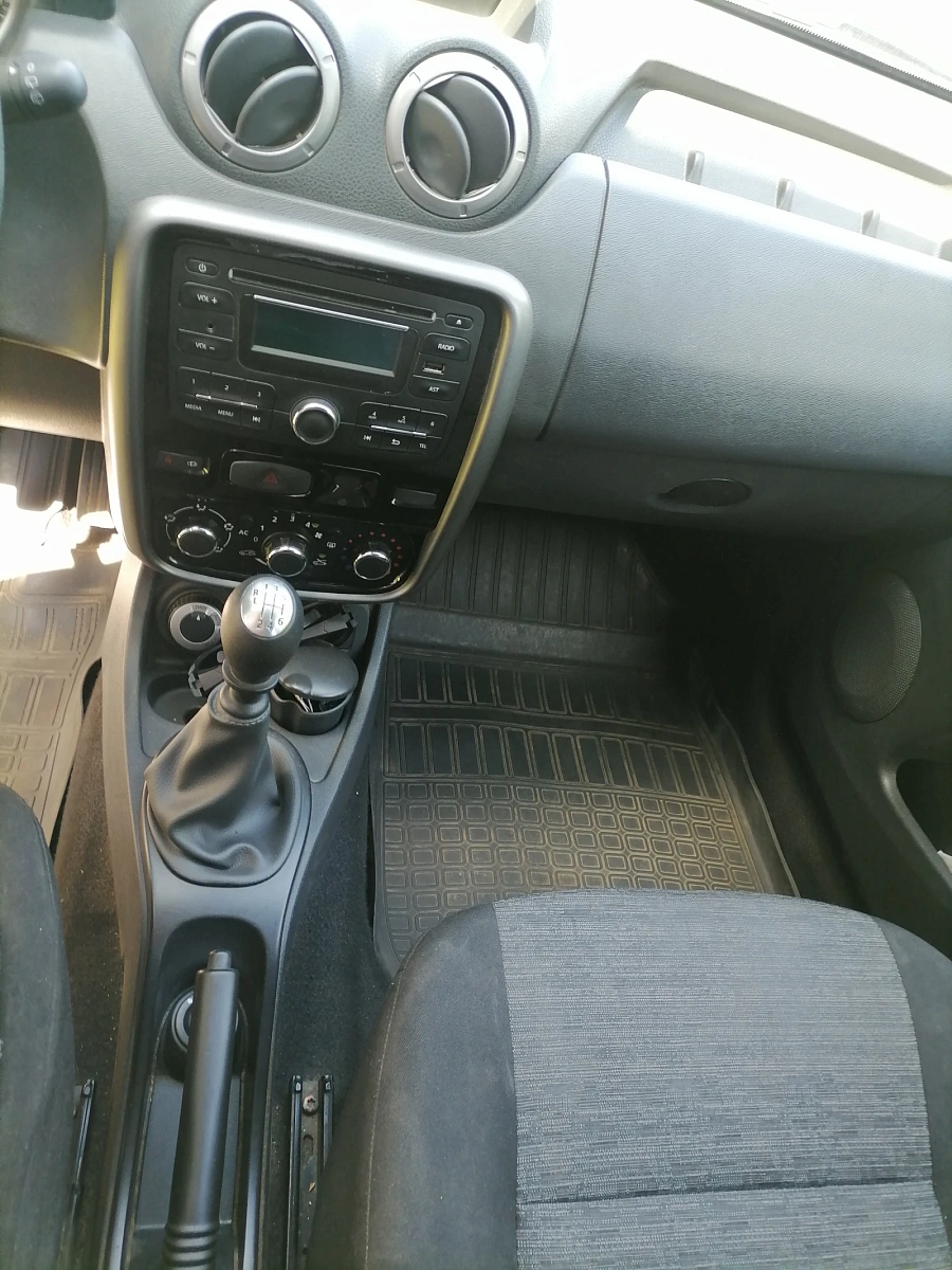 Renault Duster, 2013г., полный привод, механика
