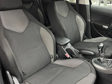 Peugeot 308, 2008г, передний привод, механика