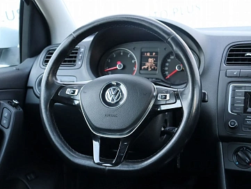 Volkswagen Polo, 2019г, передний привод, автомат