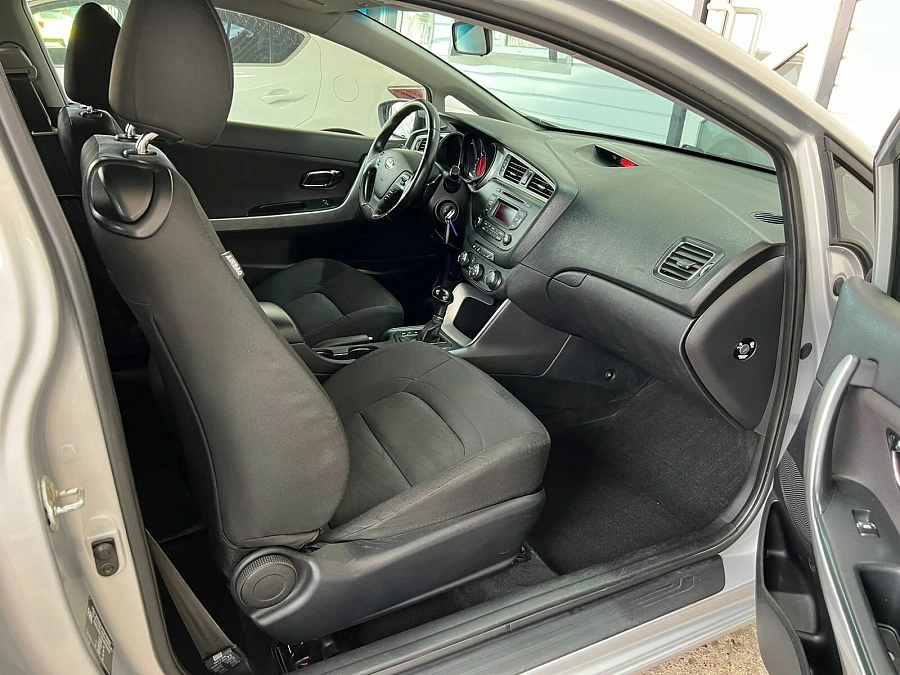 Kia Ceed, 2017г., передний привод, автомат