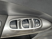 Nissan Juke, 2011г., передний привод, вариатор