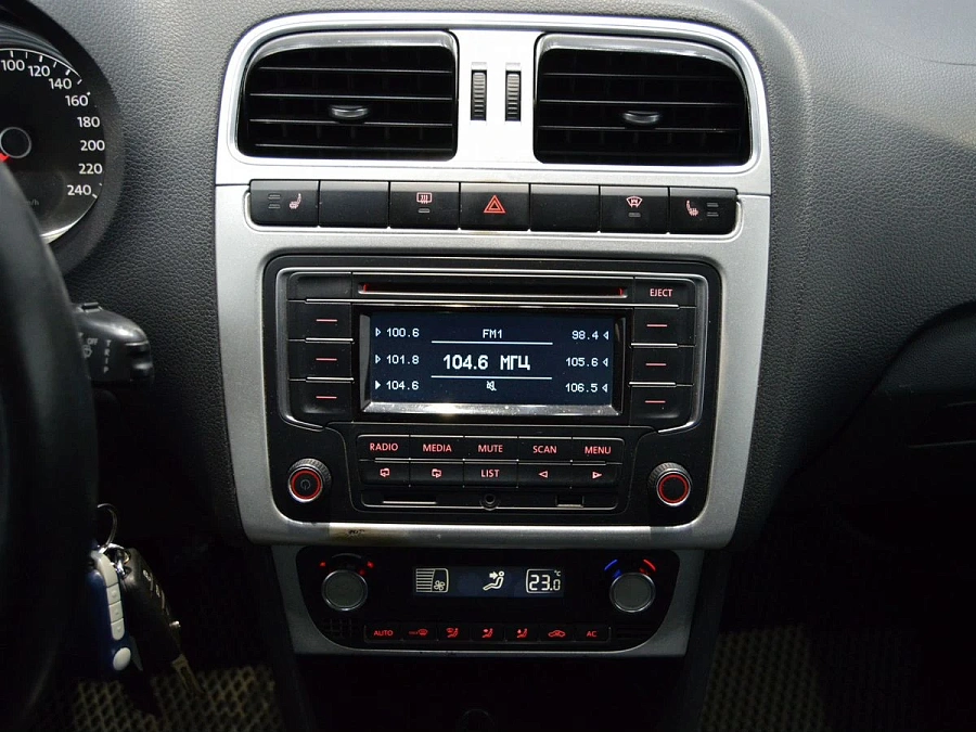 Volkswagen Polo, 2013г., передний привод, механика