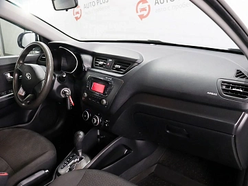 Kia Rio, 2013г, передний привод, автомат