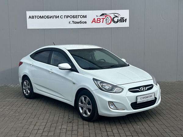 Hyundai Solaris, 2013г., передний привод, механика