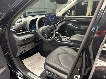 Toyota Highlander, 2025г, полный привод, автомат