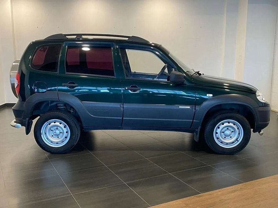 Chevrolet Niva, 2015г., передний привод, механика