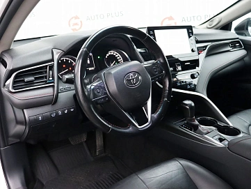 Toyota Camry, 2021г, передний привод, автомат