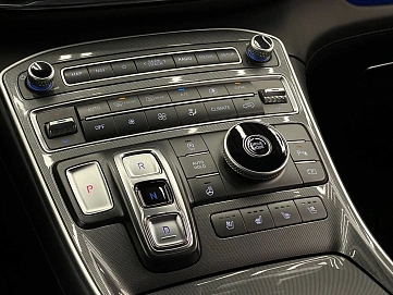 Hyundai Santa Fe, 2020г, передний привод, робот