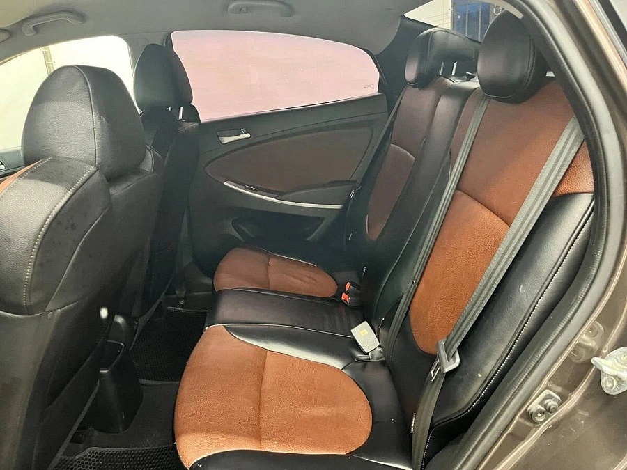 Hyundai Solaris, 2015г., передний привод, автомат