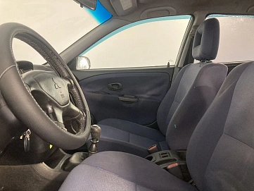 Mitsubishi Carisma, 2003г, передний привод, механика