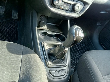 Lada (ВАЗ) Vesta, 2017г, передний привод, механика