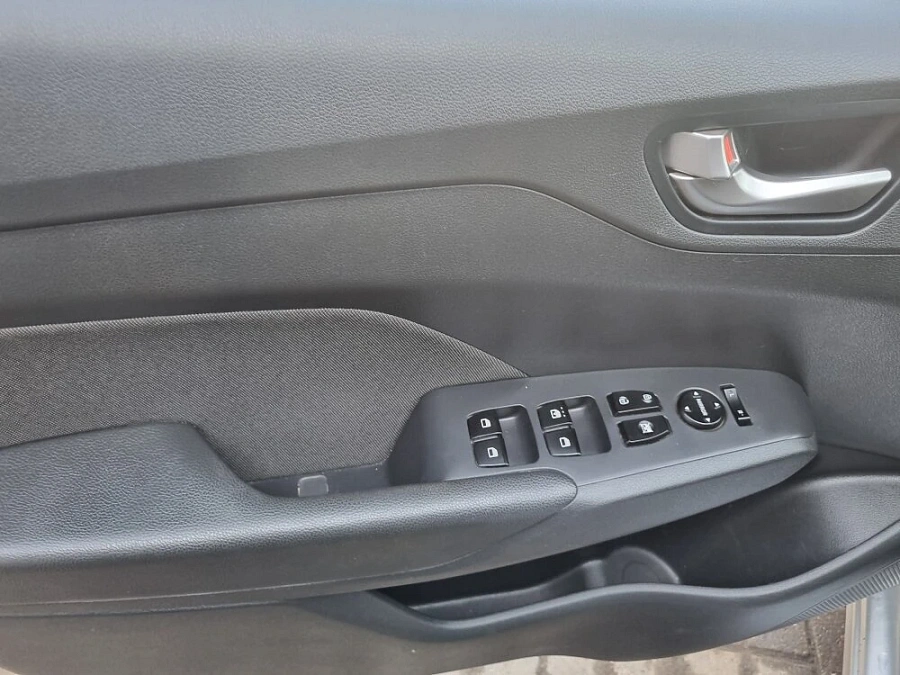 Hyundai Solaris, 2018г., передний привод, механика