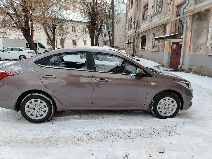 Hyundai Solaris, 2018г., передний привод, автомат