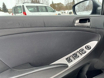 Hyundai Solaris, 2015г, передний привод, механика