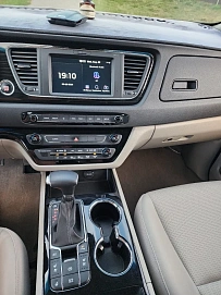 Kia Carnival, 2020г, передний привод, автомат