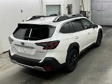 Subaru Outback, 2022г, полный привод, вариатор
