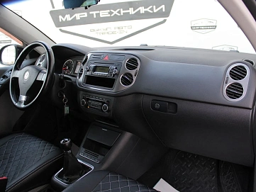 Volkswagen Tiguan, 2010г, полный привод, механика
