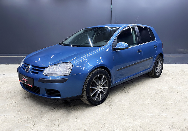 Volkswagen Golf, 2006г., передний привод, автомат