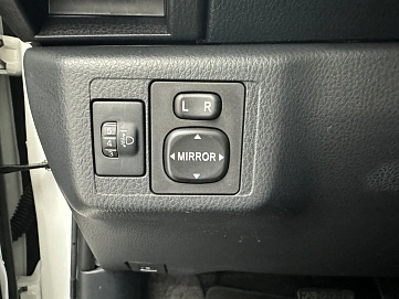 Toyota Yaris, 2021г, полный привод, вариатор