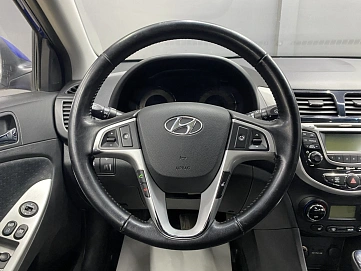 Hyundai Solaris, 2011г, передний привод, автомат