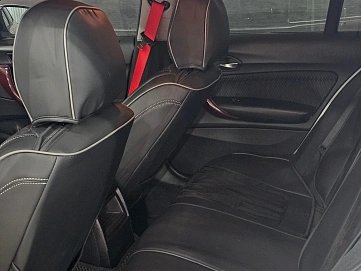 BMW 1 серии, 2013г, задний привод, автомат