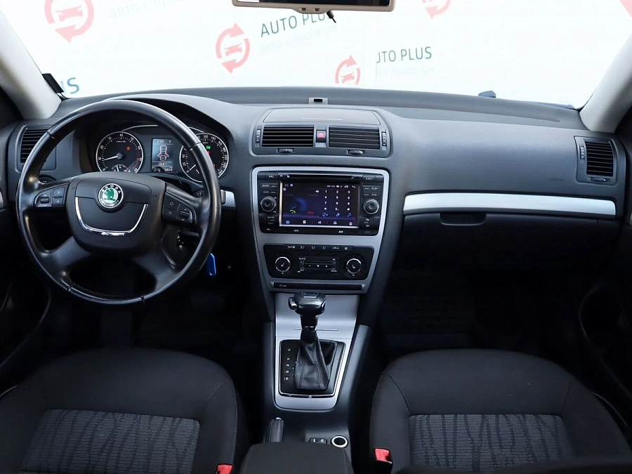 Skoda Octavia, 2012г., передний привод, автомат