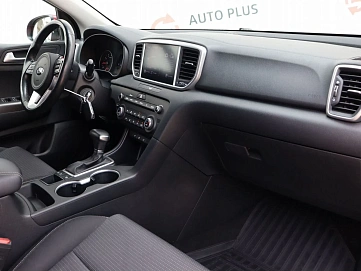 Kia Sportage, 2021г, передний привод, автомат