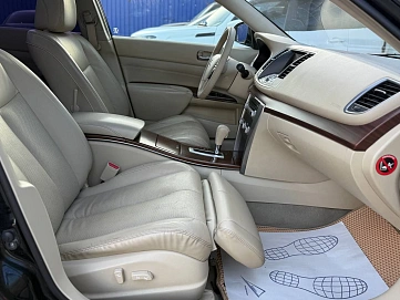 Nissan Teana, 2011г, передний привод, вариатор