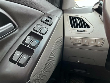 Hyundai ix35, 2013г, передний привод, автомат