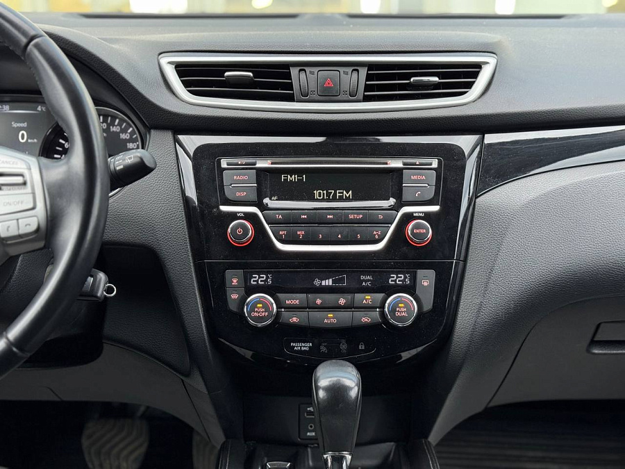 Nissan Qashqai, 2016г., передний привод, вариатор