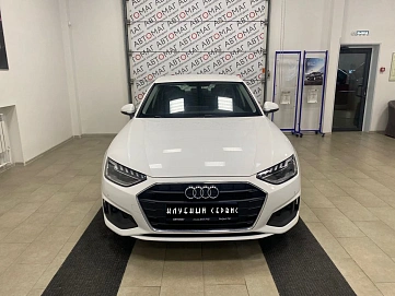 Audi A4, 2020г, передний привод, робот
