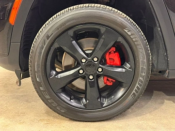 Jeep Grand Cherokee, 2021г, задний привод, автомат