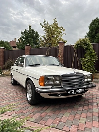Mercedes-Benz W123, 1985г, задний привод, механика